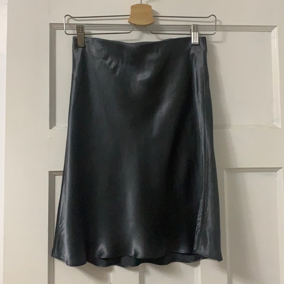 Aritzia Babaton Mini slip skirt in Pewter Grey - size 2 - Picture 1 of 3